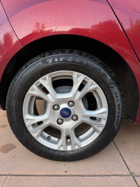 2015 Ford Fiesta SE