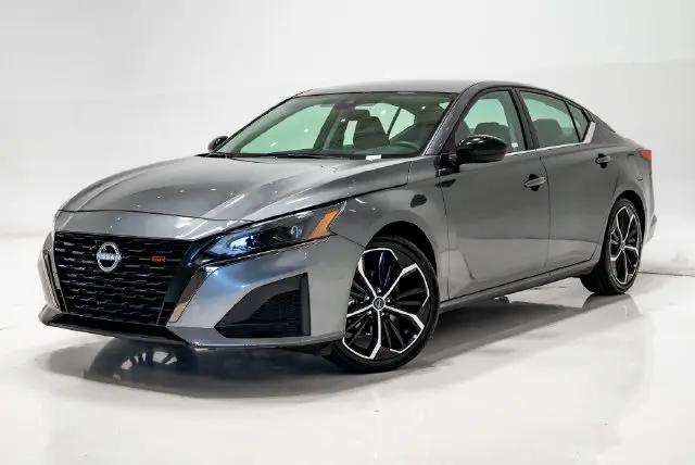 2025 Nissan Altima SR FWD for sale in St. Peters, MO