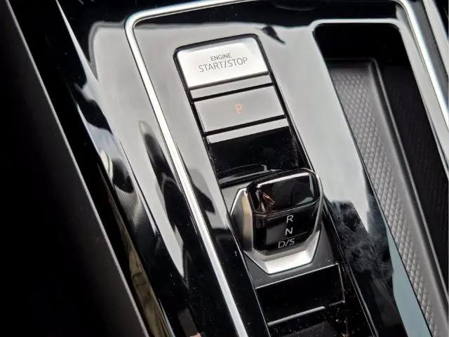 2024 Volkswagen Golf R 2.0T