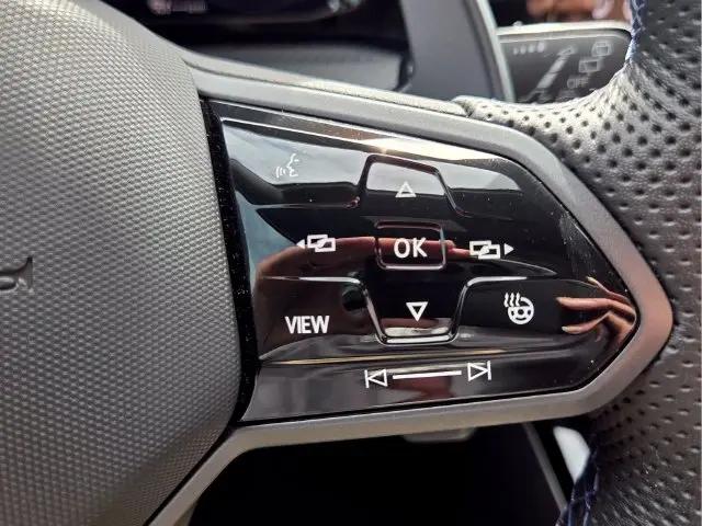 2024 Volkswagen Golf R 2.0T