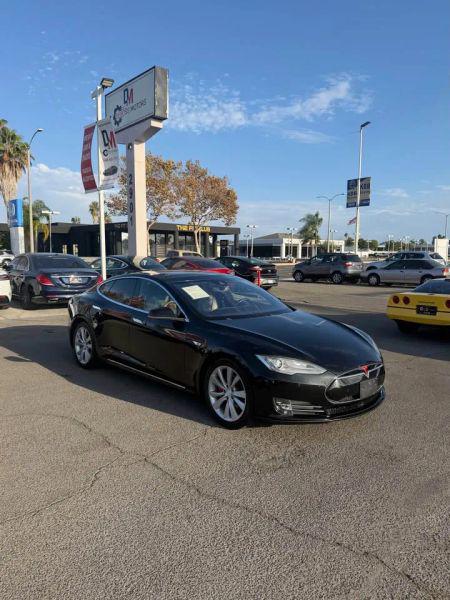 2015 Tesla Model S 85D