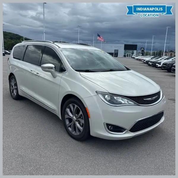 2020 Chrysler Pacifica 35th Anniversary Limited for sale in Indianapolis, IN