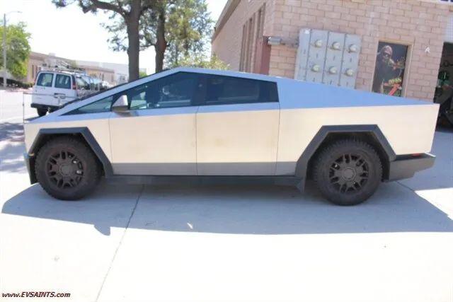 2024 Tesla Cybertruck All-Wheel Drive for sale in Rialto, CA