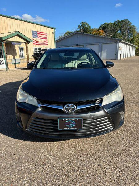 2015 Toyota Camry XLE for sale in Zimmerman, MN