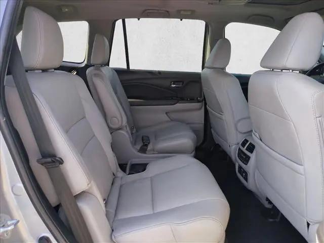 2022 Honda Pilot AWD Elite