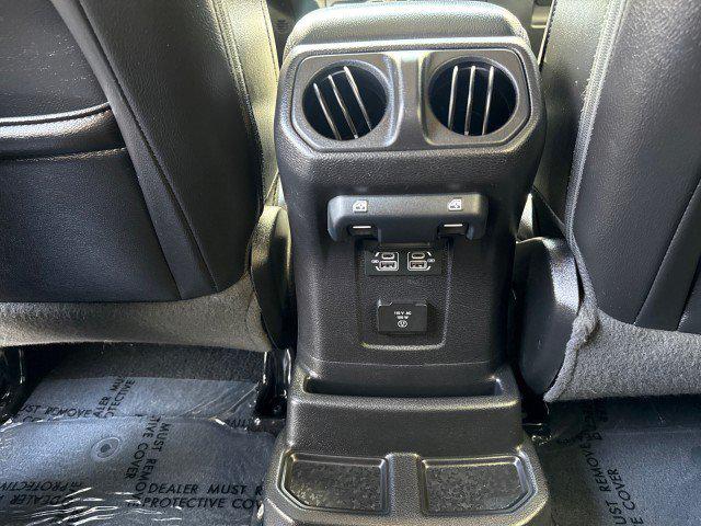2021 Jeep Wrangler Sahara Altitude 4x4