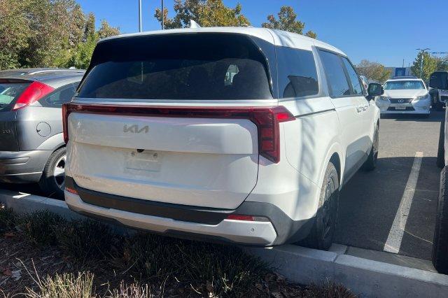 2025 Kia Carnival MPV LXS