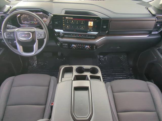 Used 2025 GMC Sierra 1500 4WD Crew Cab Short Box Elevation with 3SB Four Wheel Drive Crew Cab
