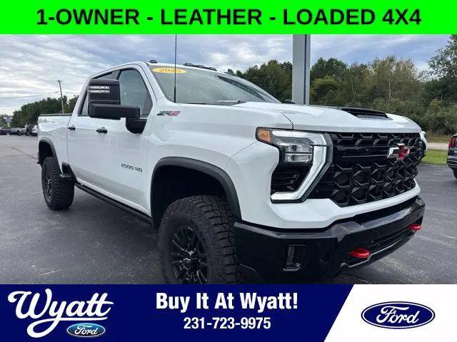 2025 Chevrolet Silverado 2500HD 4WD Crew Cab Standard Bed ZR2 for sale in Manistee, MI