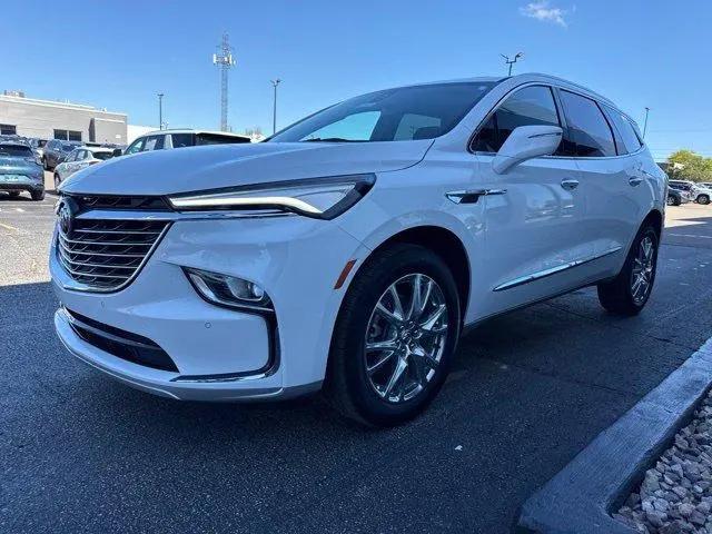 2024 Buick Enclave Essence FWD for sale in Lansing, MI
