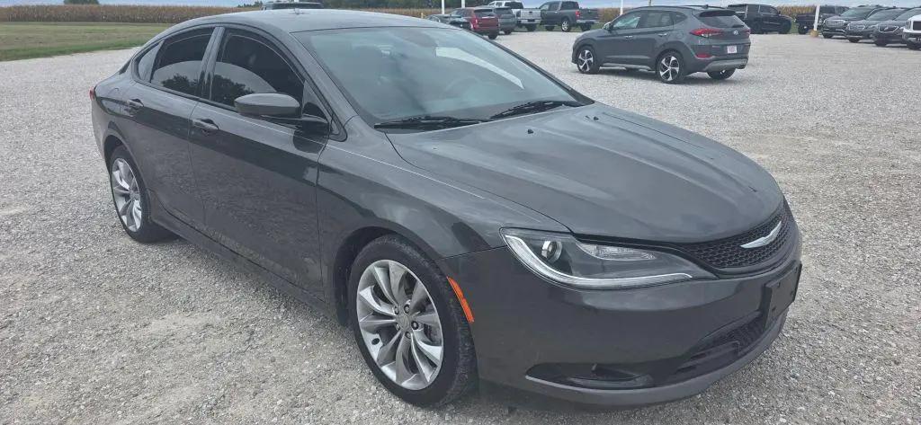 2015 Chrysler 200 S for sale in Waterloo, IL