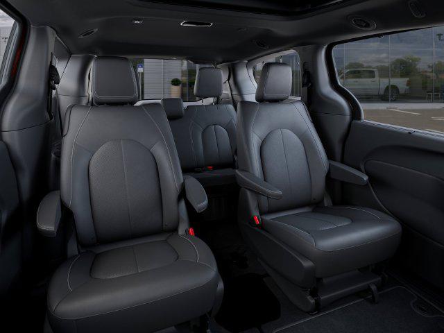 2027 Chrysler Pacifica Select AWD