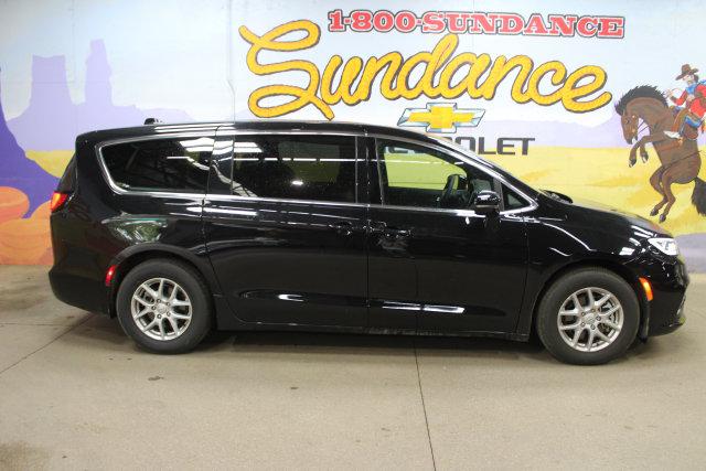 2026 Chrysler Pacifica Select for sale in Grand Ledge, MI