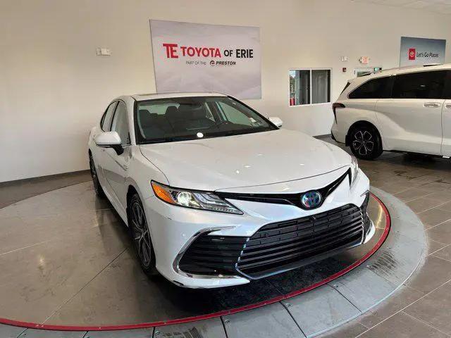 2021 Toyota Camry XLE Hybrid for sale in Erie, PA