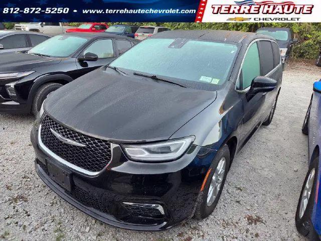 2025 Chrysler Pacifica Select for sale in Terre Haute, IN