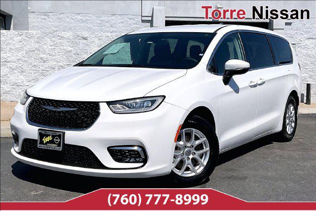 2023 Chrysler Pacifica Touring L for sale in Indio, CA