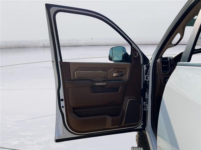 2022 Ram 3500 Limited Longhorn Crew Cab 4x4 8 Box