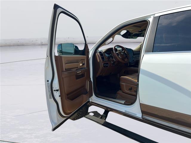 2022 Ram 3500 Limited Longhorn Crew Cab 4x4 8 Box