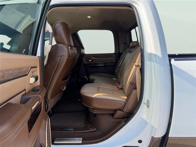 2022 Ram 3500 Limited Longhorn Crew Cab 4x4 8 Box