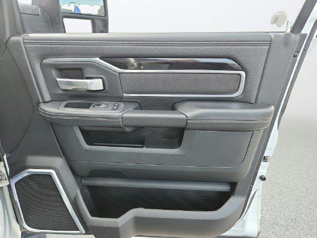2023 Ram 2500 Laramie Crew Cab 4x4 64 Box