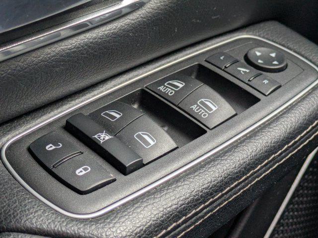 2022 Ram 1500 Laramie Crew Cab 4x4 57 Box