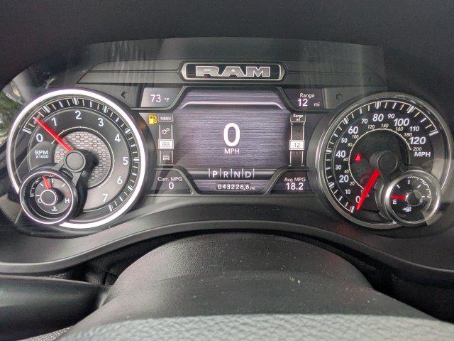 2022 Ram 1500 Laramie Crew Cab 4x4 57 Box