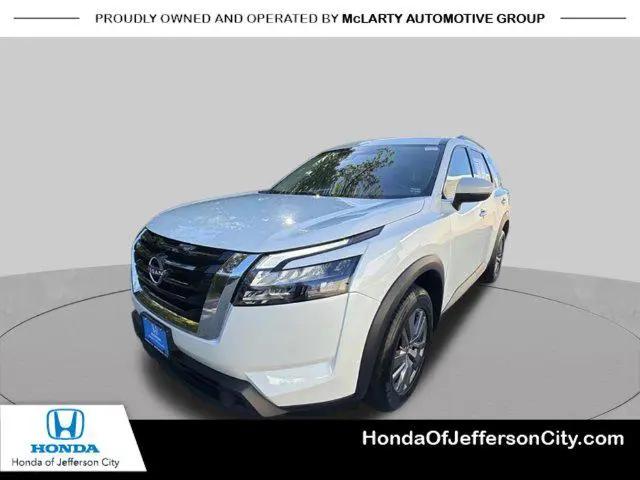 2024 Nissan Pathfinder SV 4WD for sale in Jefferson City, MO