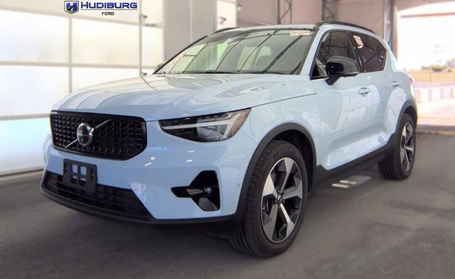 2026 Volvo XC40 Plus, B5 AWD Gas mild hybrid, Dark for sale in Wellston, OK