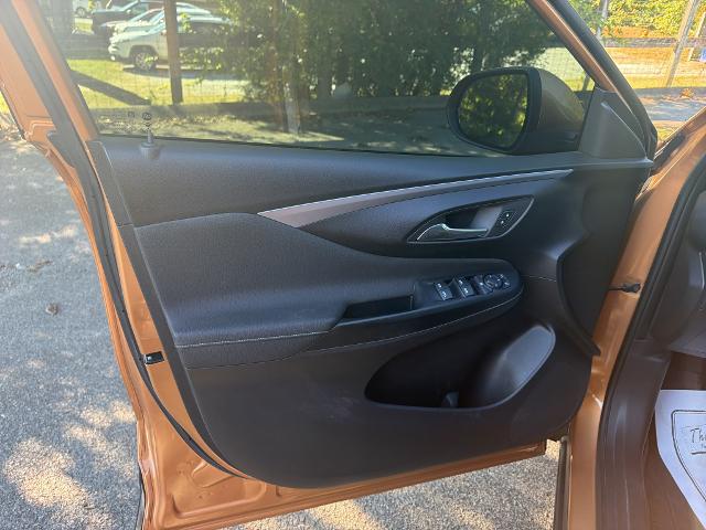 2024 Buick NV Preferred FWD