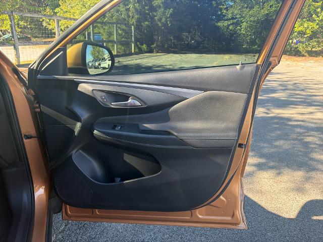 2024 Buick NV Preferred FWD