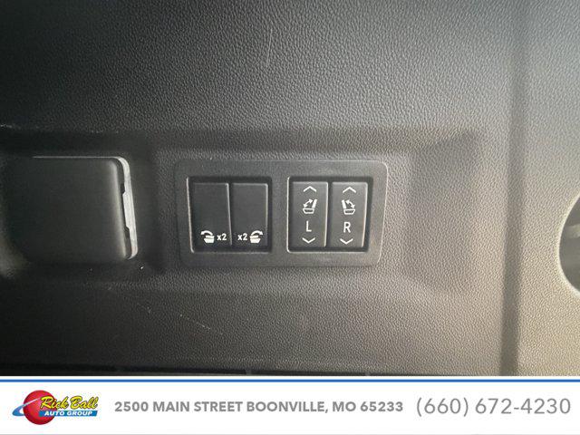 2021 GMC Yukon 4WD Denali