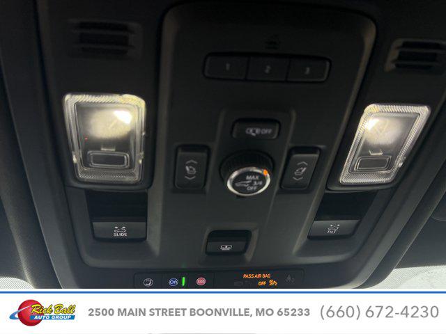 2021 GMC Yukon 4WD Denali