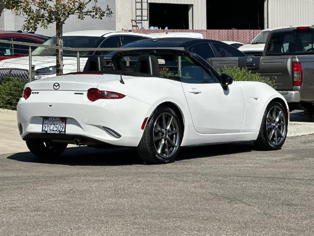 2021 Mazda MX-5 Sport