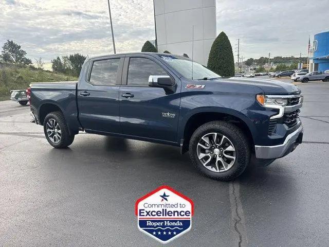 2022 Chevrolet Silverado 1500 4WD Crew Cab Standard Bed LT for sale in Joplin, MO