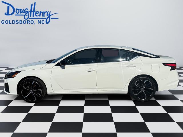 2025 Nissan Altima SR FWD
