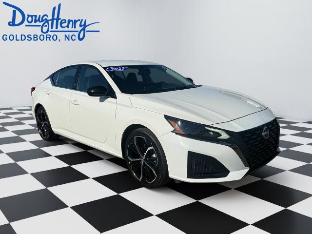 2025 Nissan Altima SR FWD