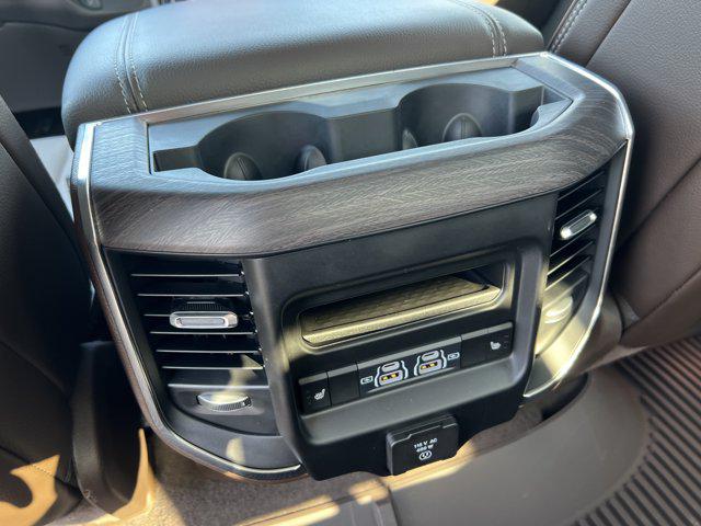 2025 Ram 1500 Laramie Crew Cab 4x4 64 Box