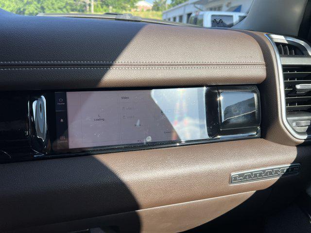 2025 Ram 1500 Laramie Crew Cab 4x4 64 Box