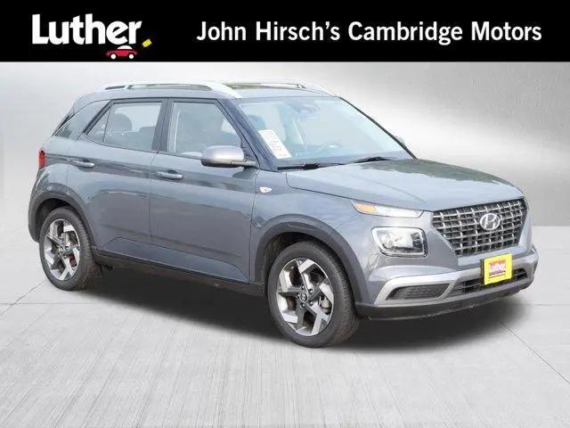 2025 Hyundai Venue SEL for sale in Cambridge, MN