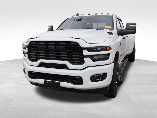 2025 Ram 3500 Big Horn Crew Cab 4x4 8 Box