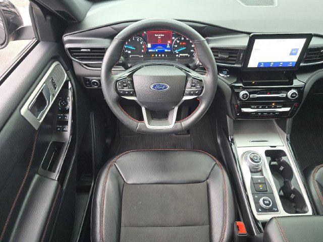 2024 Ford Explorer ST-Line
