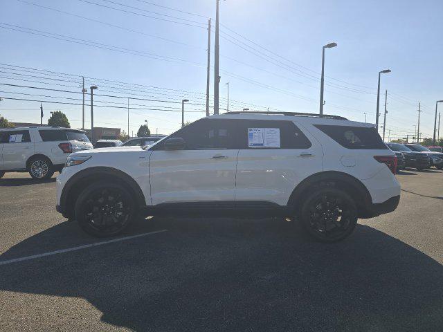 2024 Ford Explorer ST-Line