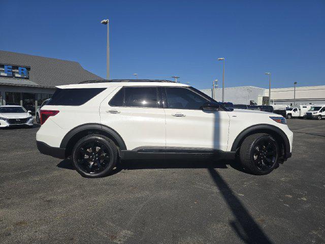 2024 Ford Explorer ST-Line