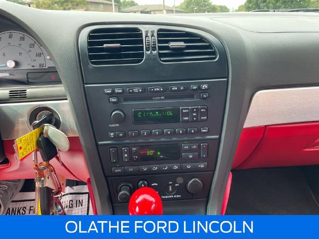 2002 Ford Thunderbird Base