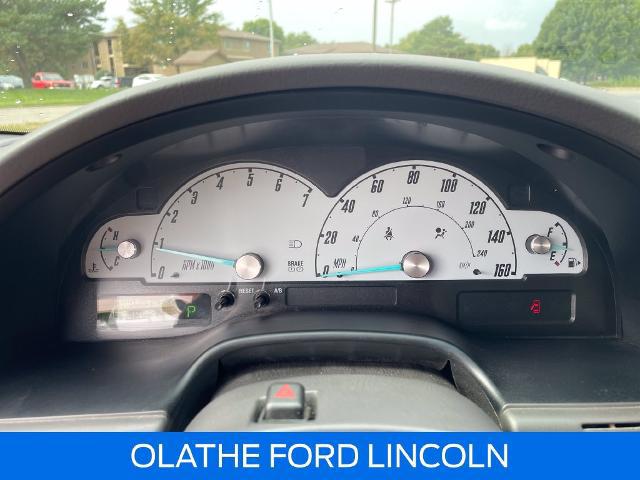 2002 Ford Thunderbird Base