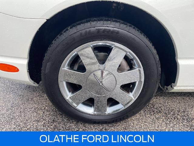 2002 Ford Thunderbird Base