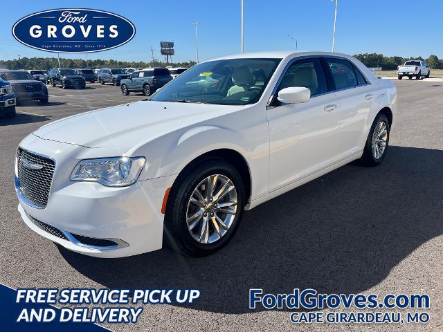 2020 Chrysler 300 Touring L for sale in Cape Girardeau, MO