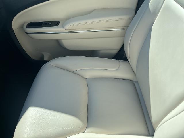 2020 Chrysler 300 Touring L