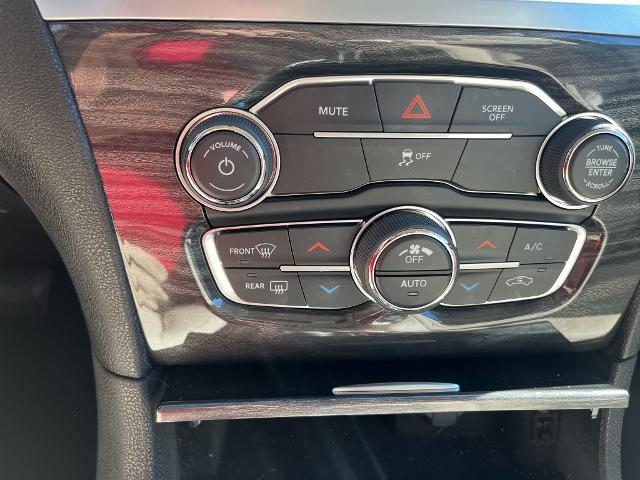 2020 Chrysler 300 Touring L