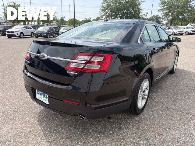 2018 Ford Taurus SE